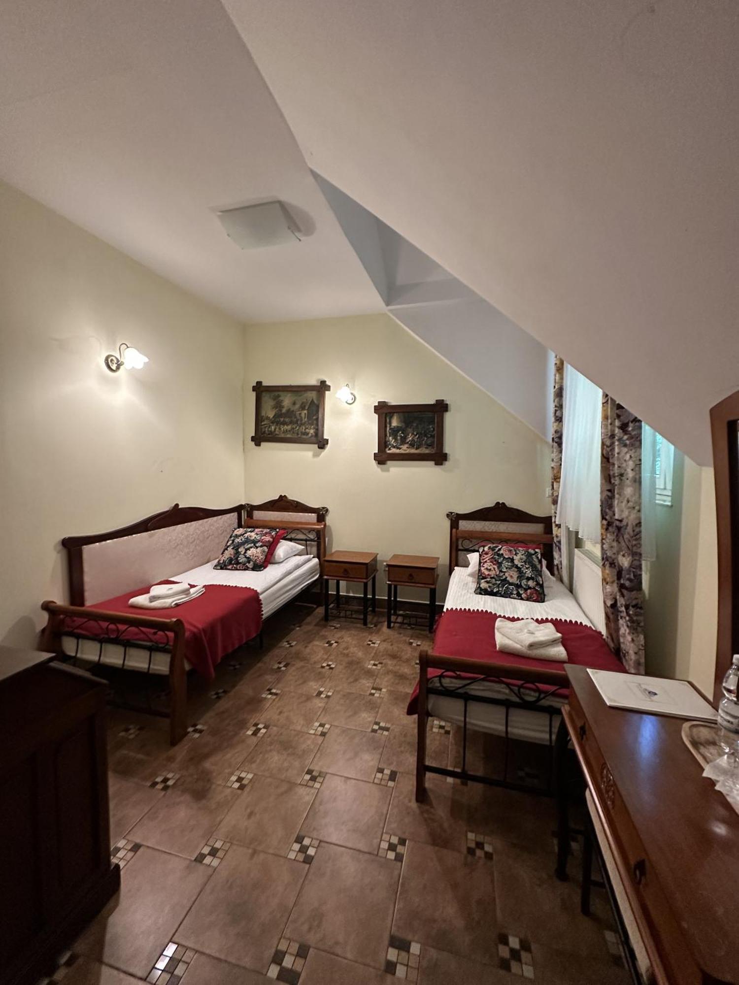Palac Tarnowskich Hotel & Restauracja & Spa Ostrowiec Świętokrzyski Exterior foto
